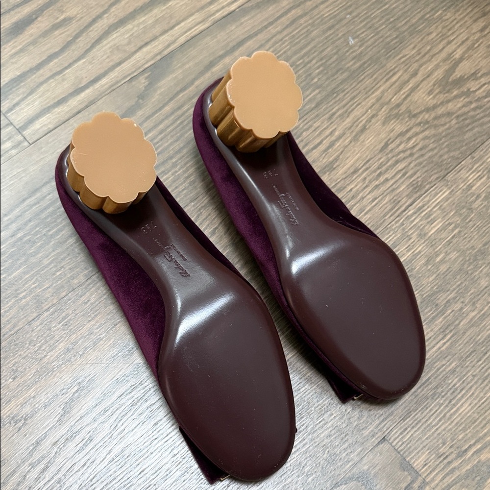 Salvatore Ferragamo Velvet Heels in Deep Burgundy with Gold Accent - Picture 2 of 3